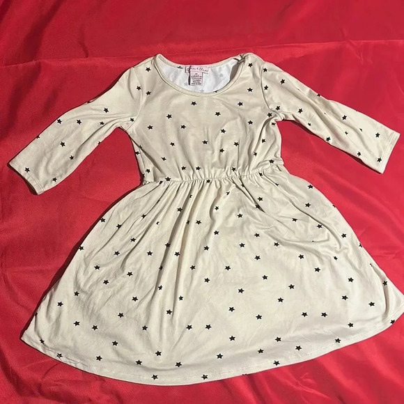 Girls Dress with pockets, gently worn size 6x, 95% polyester and 5% spandex - Picture 1 of 3